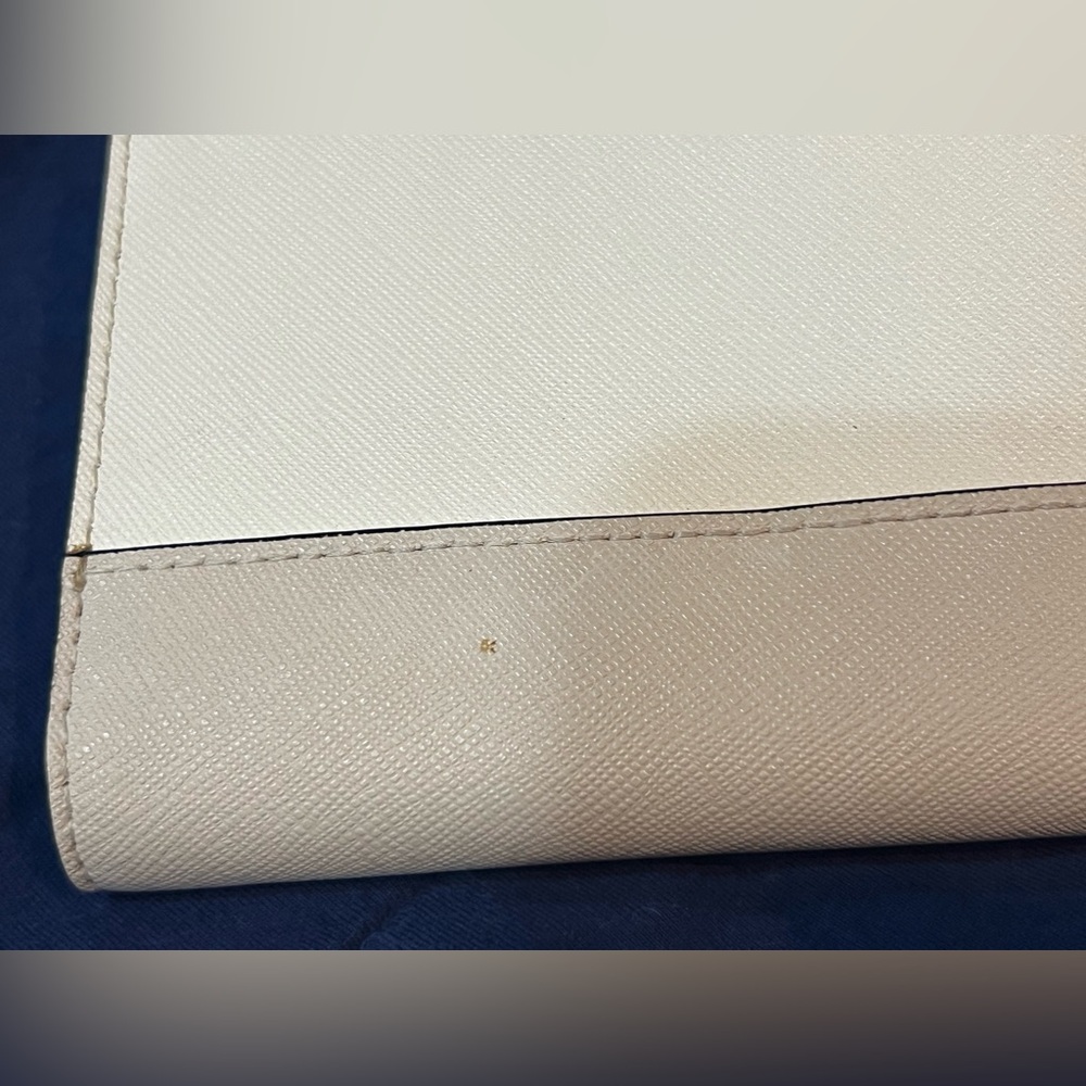 Kate Spade ♠️ Wallet - Picture 3 of 6